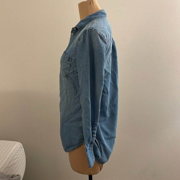 Jean button down - Picture 2 of 3